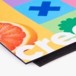 Vloervinyl bedrukken is een slimme keuze voor tijdelijke toepassingen zoals beurzen, showrooms en winkels: het is antislip, waterafstotend, brandvertragend en