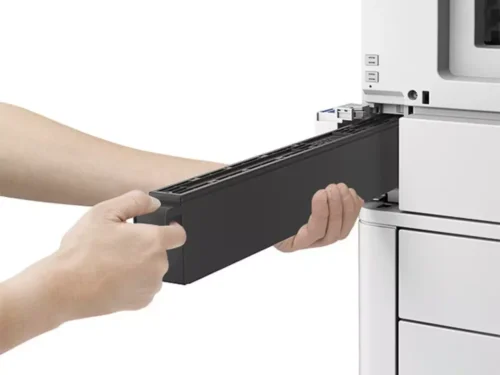 De Epson Maintenance box is een praktische afvaltonercontainer voor diverse Epson WorkForce Enterprise en WorkForce Pro printers. Deze zwarte onderhoudsunit